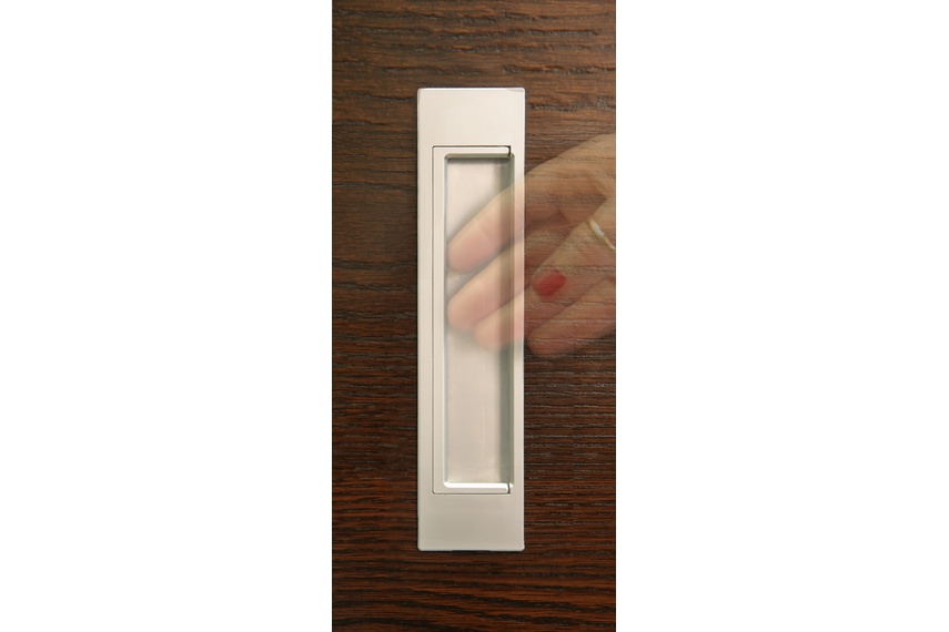 HB678 170mm Flush D Pull handles are suitable for sliding doors, pivot, or bi-fold doors and cabinetry.