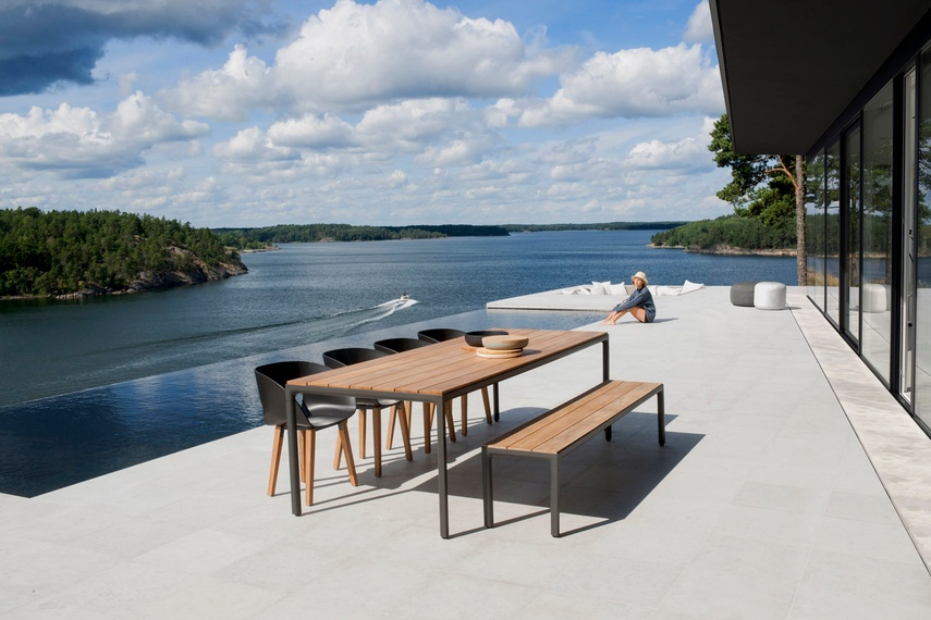 Vintage was the first chair in injected plastic for outdoor use.