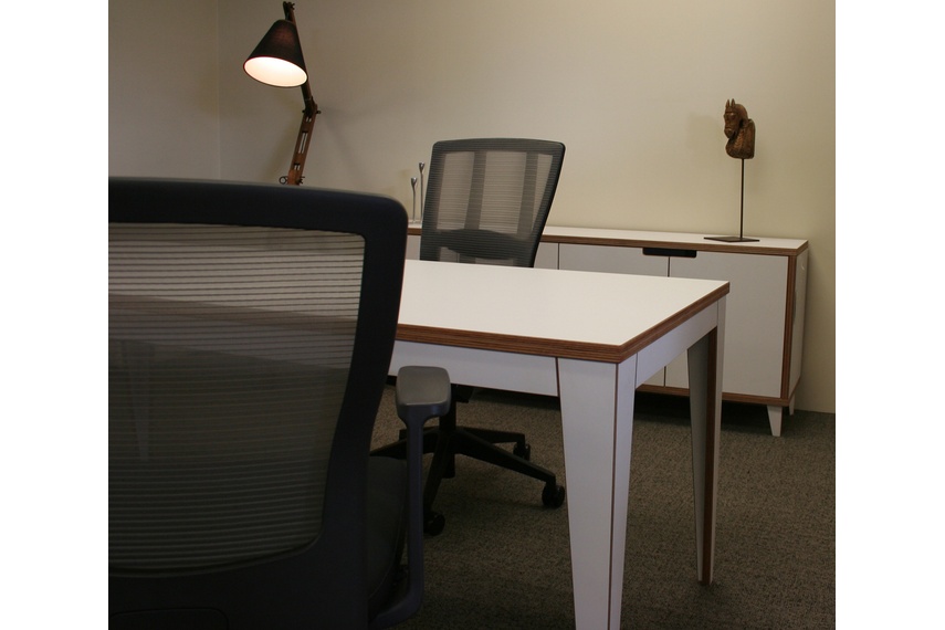 Nordic desk
