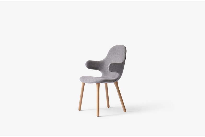 Catch chair by &Tradition.