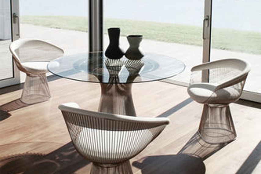 The chair features comfortable, cushioned seats