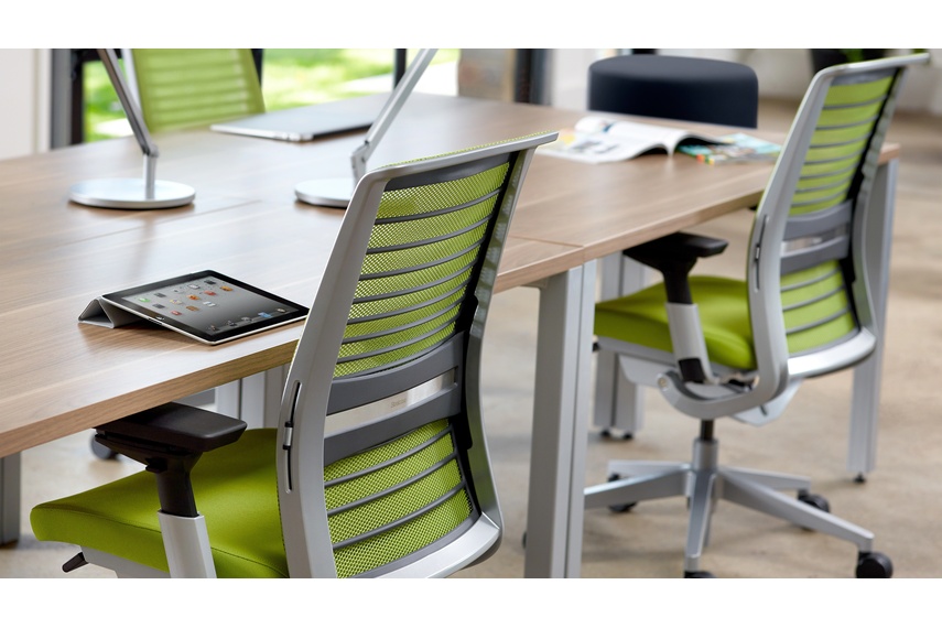 Think task chair