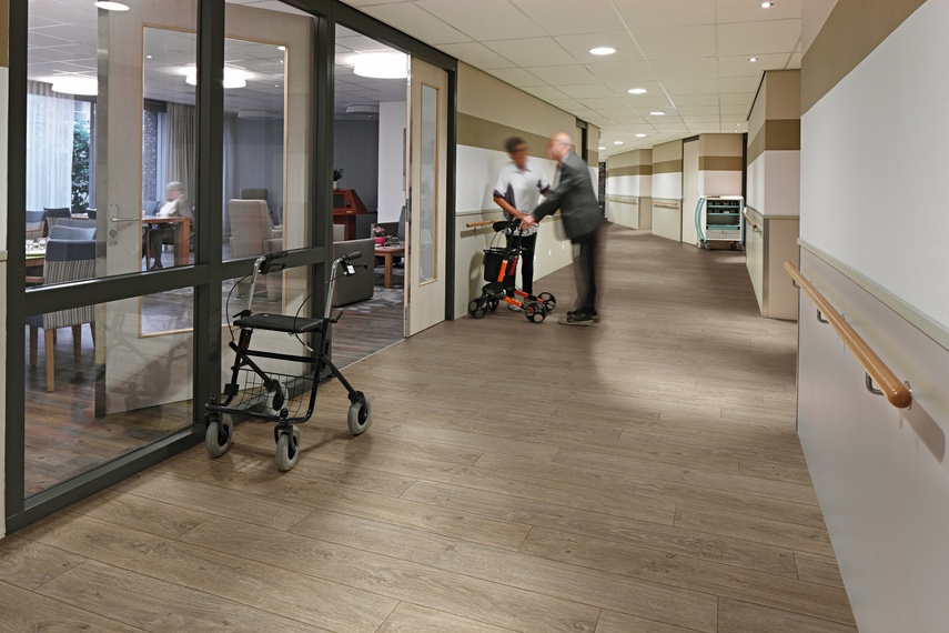 Eternal vinyl range in elegant oak.