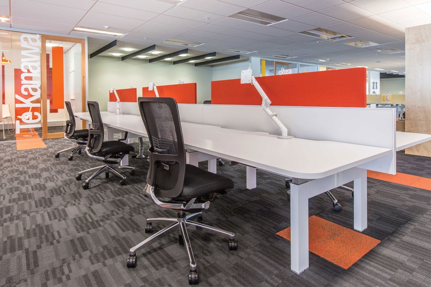 Engage fixed height benches with round corner detail and Edge Stack screens.