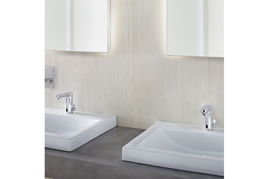 EuroSmart Cosmo Infra-red basin mixer.