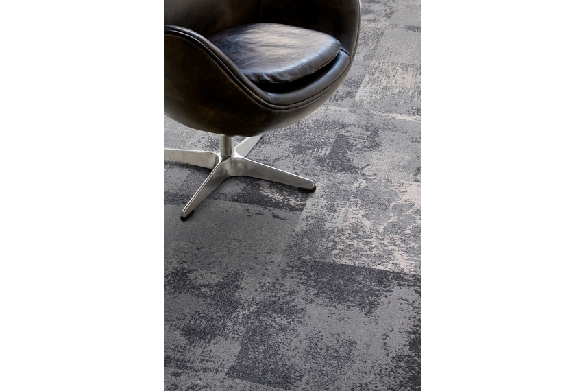 Raw carpet tile – Urban.