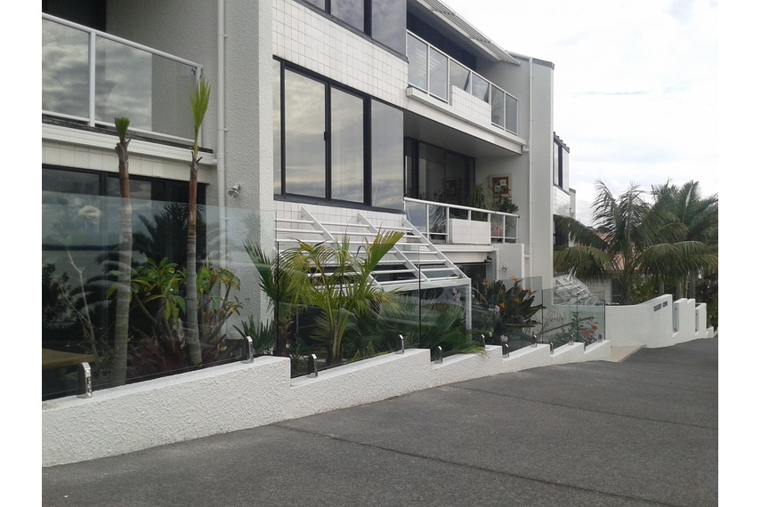 Glass Vice® commercial balustrade system