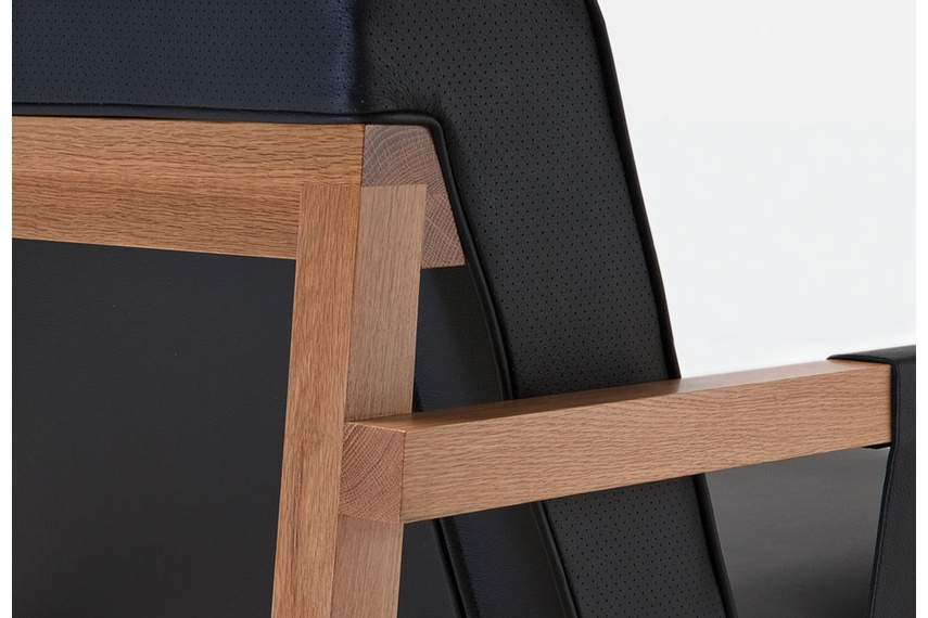 Toro Badjo arm chair