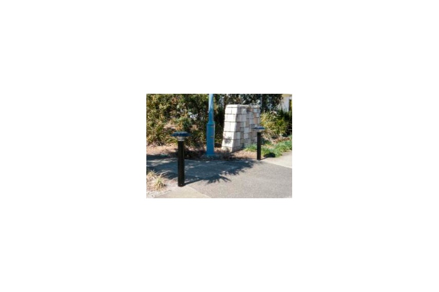 Solar bollard