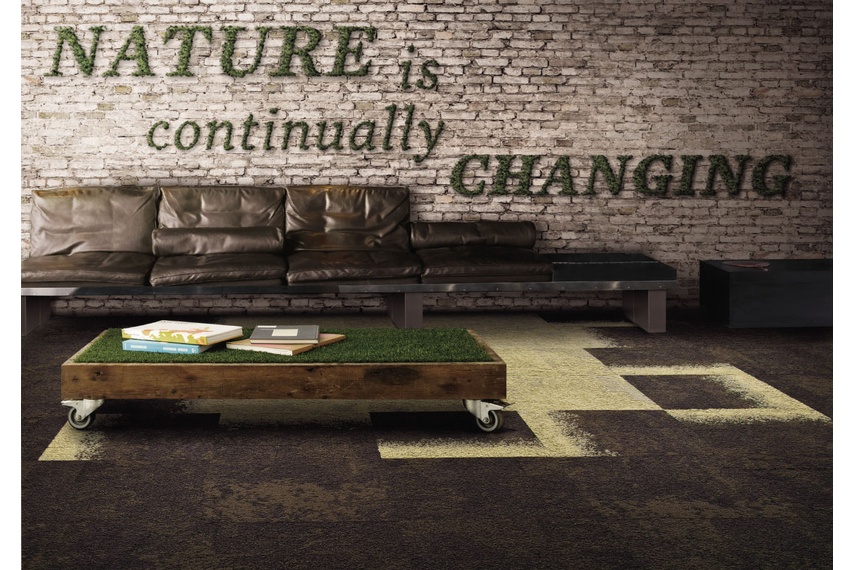 Urban Retreat One carpet tile – Bark Moss.