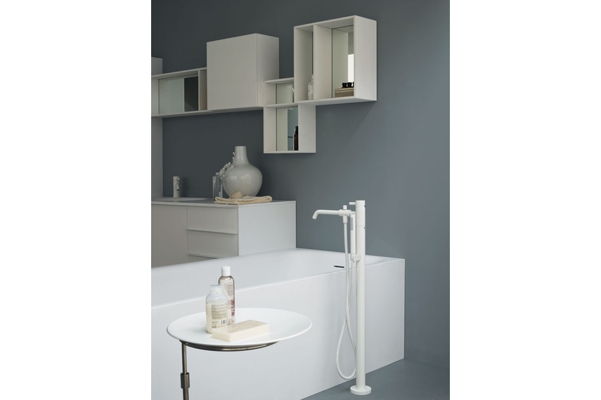Pan bath column.
