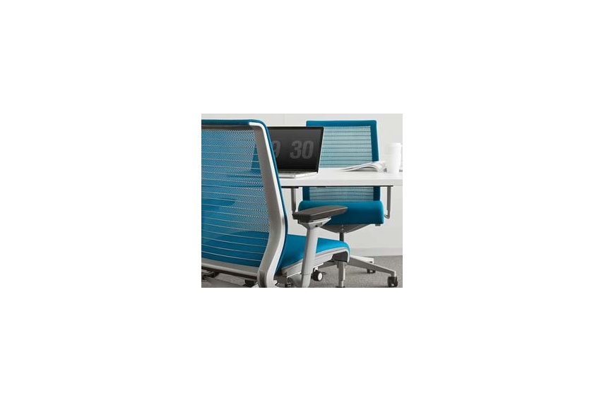 Think task chair
